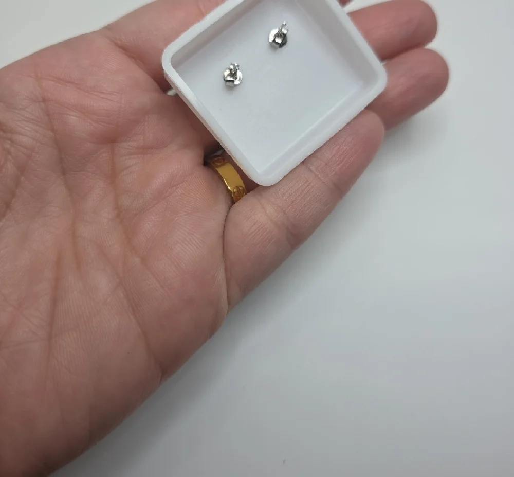 2ctw Moissanite Silver Stud Earrings - Picture 2 of 3